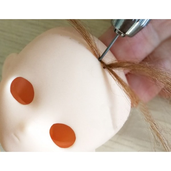 Инструмент для прошивки кукольных волос (рутер)